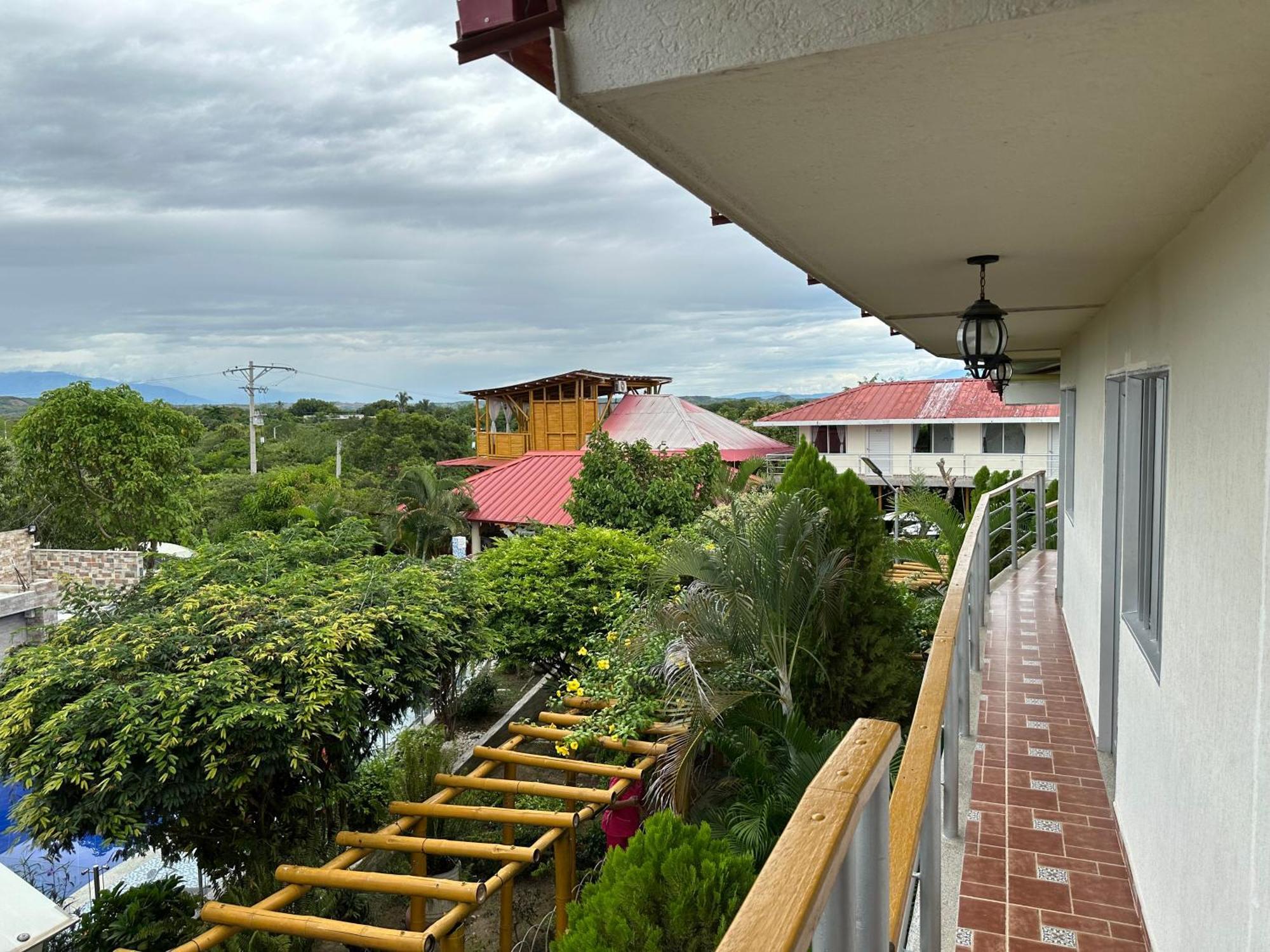 Hv Sueno Real Tatacoa Hotel วิลญาเวียคา ภายนอก รูปภาพ